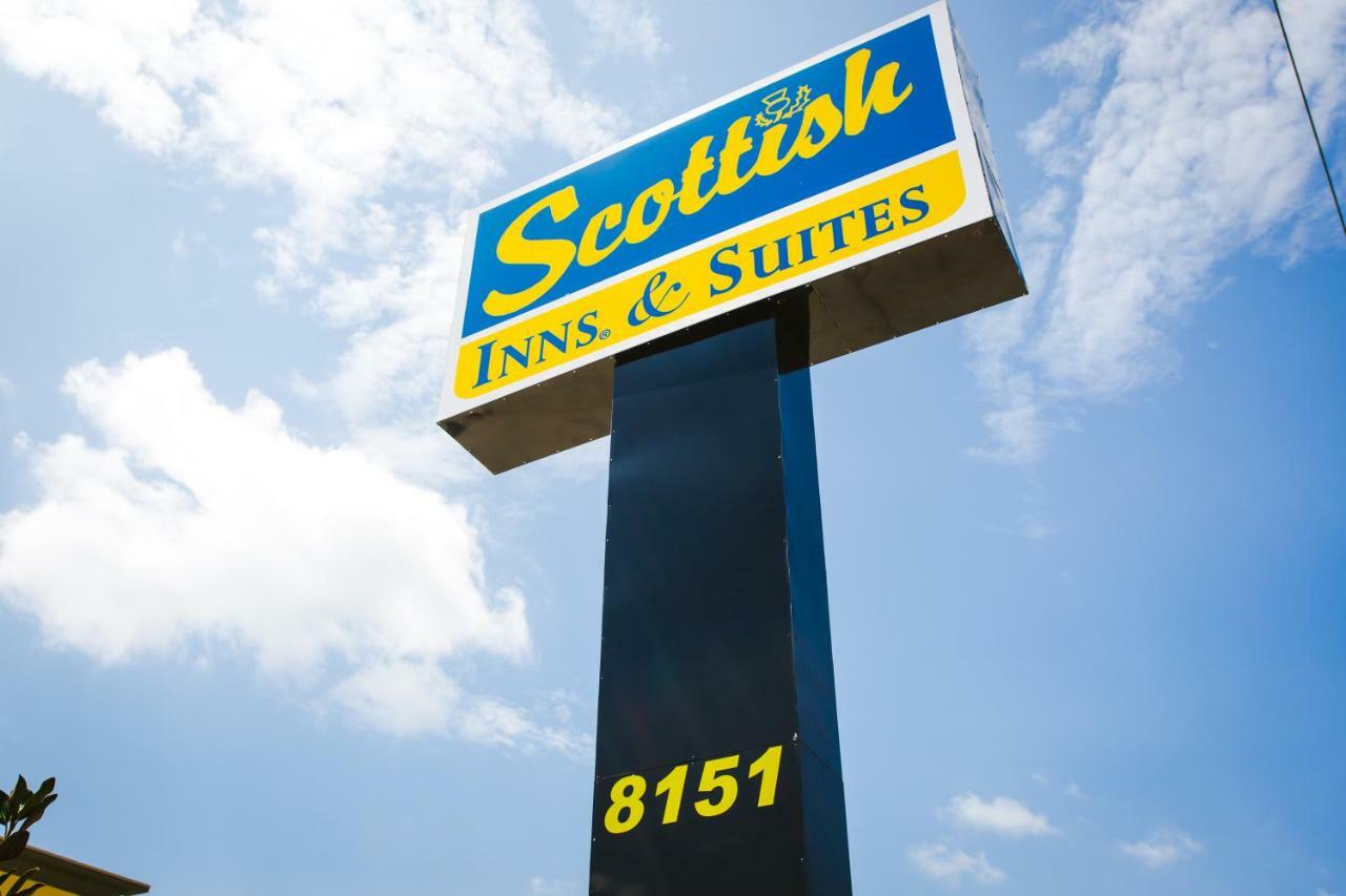 Scottish Inn & Suites Baytown Esterno foto